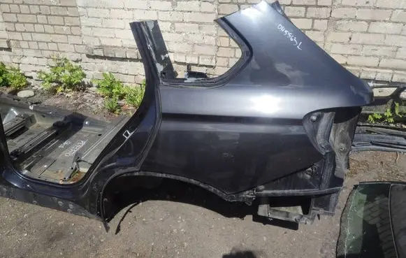 BMW X5 F15 Rear arch 41217352049