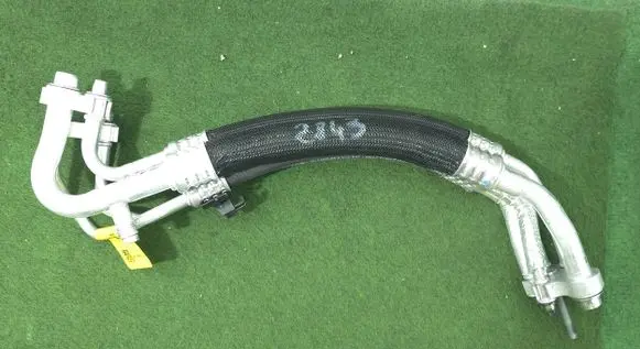 Tesla Model Y Air conditioning (A/C) pipe/hose 1807392-00-A
