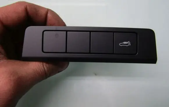 Mazda CX-30 Other switches/knobs/shifts D41S66180
