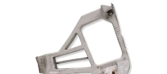 Ford Focus Front bumper mounting bracket 4M51A17E851AK