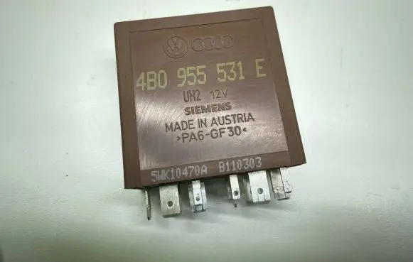 Audi A6 S6 C5 4B Other relay 4B0955531E B110303 5WK10470A