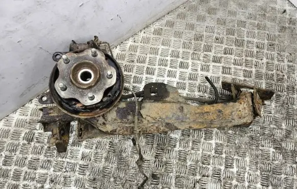Nissan X-Trail T31 Rear wheel hub