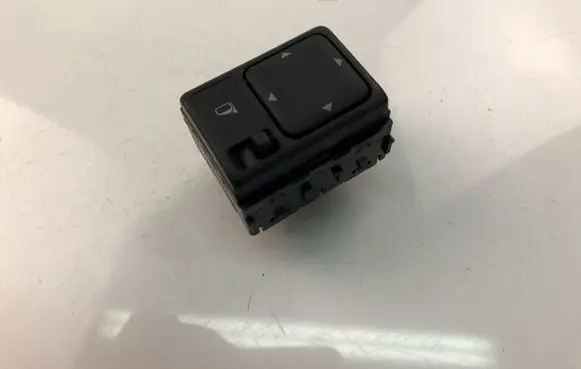 Nissan Note (E11) Electric window control switch 070712