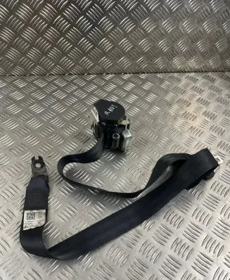 Middle seatbelt (rear)