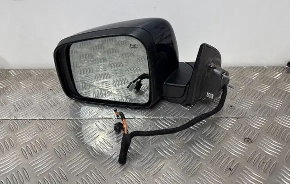 Front door electric wing mirror