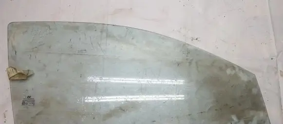 Hyundai i20 (PB PBT) Front door window glass four-door