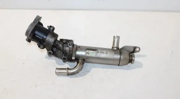 Land Rover Discovery 3 - LR3 EGR valve 4R8Q9Y493AJ