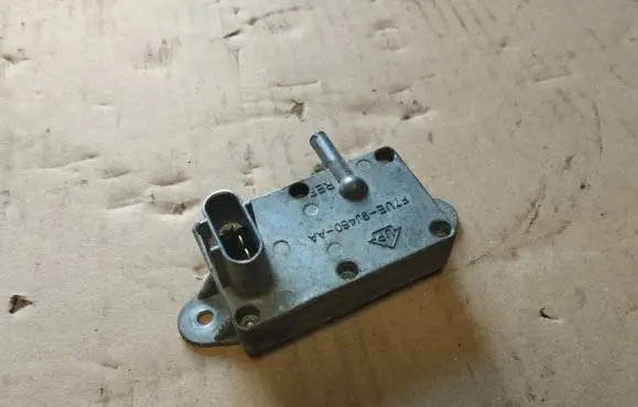 Lincoln Navigator Sensor F7UE9J460AA
