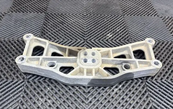 Dodge Charger Gearbox mounting bracket