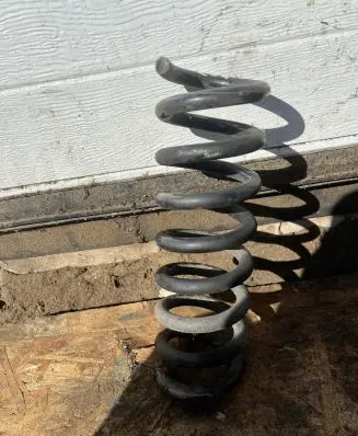 Mercedes-Benz C W204 Front coil spring F4057
