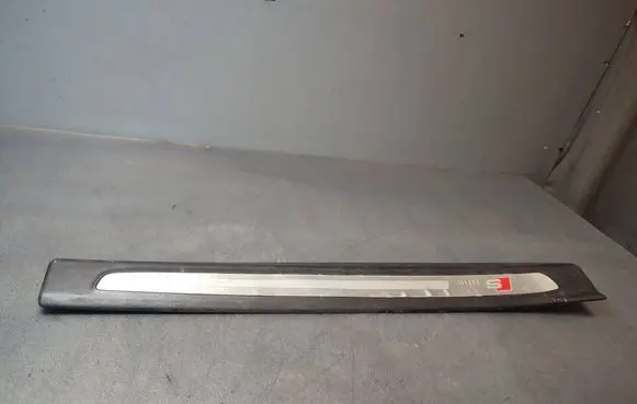 Audi Q7 4L Front sill trim cover 4L0853374C