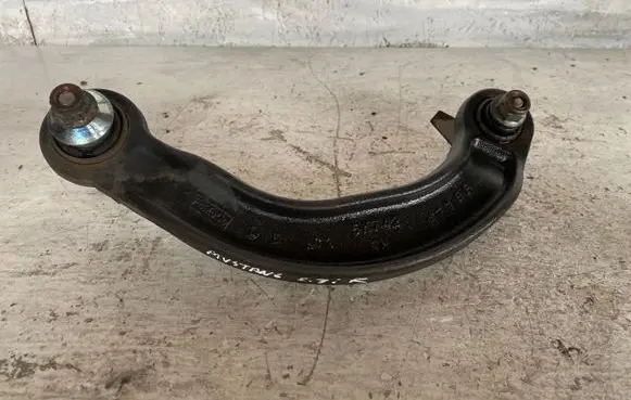 Ford Mustang VI Rear upper control arm/wishbone 5K742