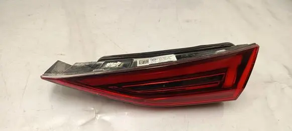 Audi A3 8Y Tailgate rear/tail lights 8Y0945308