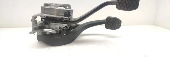 BMW 1 F20 F21 Pedal assembly 42322403 35316731310 67871110