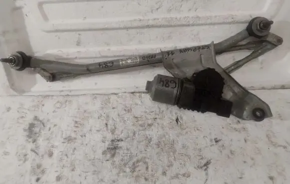 Dacia Sandero Front wiper linkage and motor 8200619512