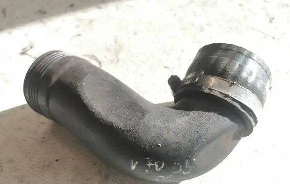 Volvo V70 Air intake duct part 30751920
