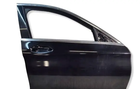 Mercedes-Benz C W205 Front door 