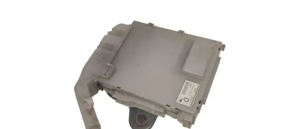 Lexus GS 300 350 430 450H Fuse module 8267030230 6B010266 9460