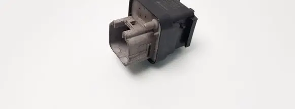Toyota Corolla E120 E130 Glow plug pre-heat relay 2861067010 1567000671