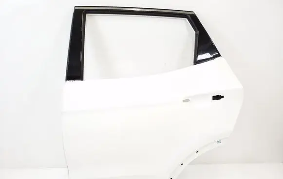 Hyundai Santa Fe Rear door 770032W000