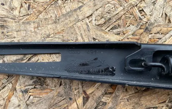Audi A6 S6 C5 4B Front wiper blade arm 4B1955407D