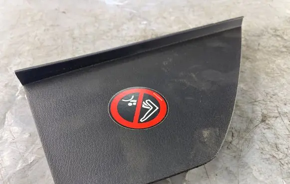 Dashboard side end trim