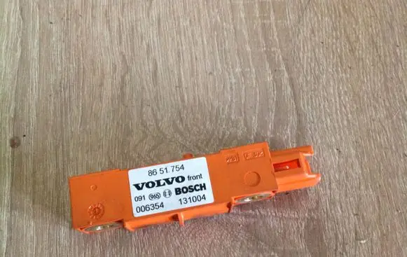 Volvo XC90 Airbag deployment crash/impact sensor 8651754