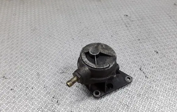 Peugeot 406 Vacuum pump 72117428