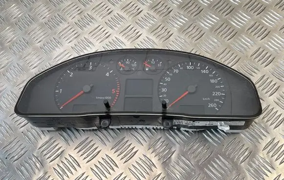 Audi A4 S4 B5 8D Speedometer (instrument cluster) 8D0920900R