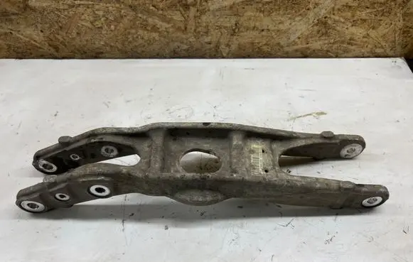 Mercedes-Benz C W205 Rear upper control arm/wishbone 2053503900