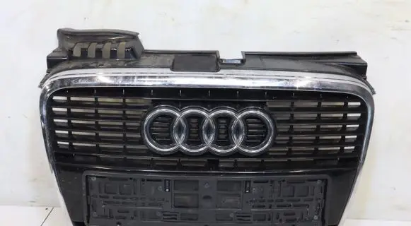 Audi A4 S4 B7 8E 8H Front grill 8E0853651J