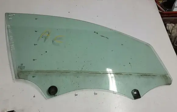 Peugeot 308 Sliding door window/glass 