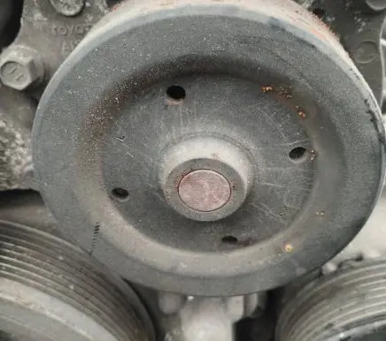 Toyota Avensis T270 Water pump
