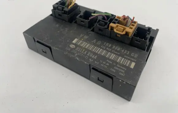 Volkswagen Touran I Comfort/convenience module 1K0959433CB 5DK00897713 00020000