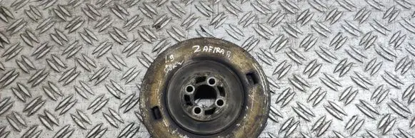 Opel Zafira B Air conditioning compressor pulley 