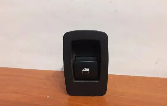 BMW X5 E70 Electric window control switch 15939900 10712