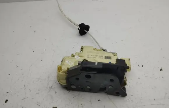 Audi Q7 4L Front door lock 3C2837016A