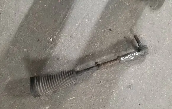 Alfa Romeo Giulietta Steering tie rod 