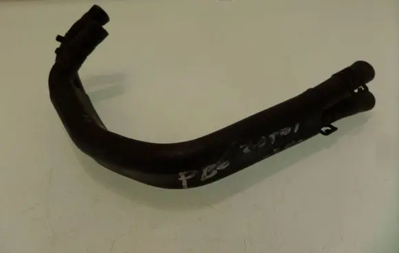 Volkswagen PASSAT B6 Engine coolant pipe/hose 3C0122101R
