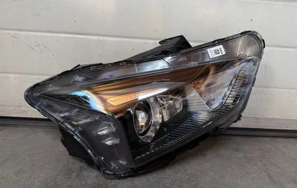 Hyundai Bayon Headlight/headlamp 92102Q0500