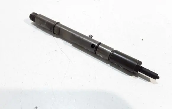 Audi A6 S6 C5 4B Fuel injector 059130201F