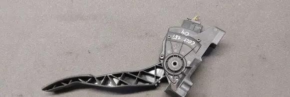 Mitsubishi Colt CZ3 Accelerator throttle pedal A4543000104 MR955216 6PV00886602