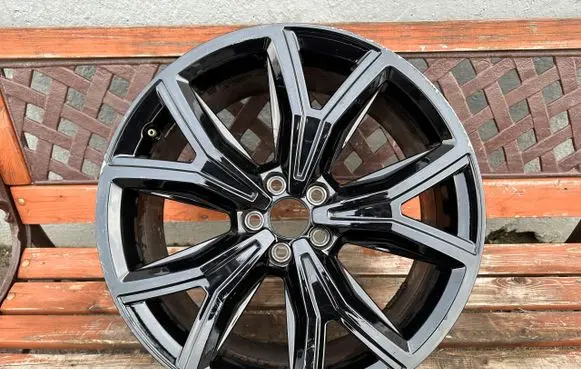 Volkswagen T-Cross R18 alloy rim 