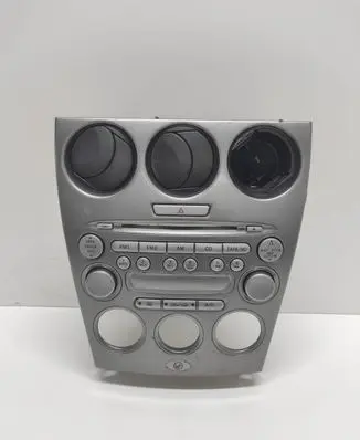 Radio/GPS head unit trim