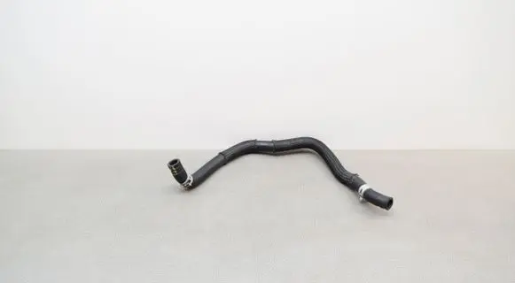 Coolant pipe/hose