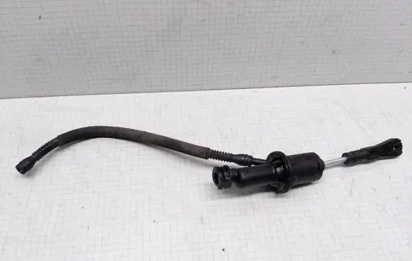 Peugeot 407 Clutch slave cylinder 9681439480