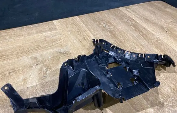 Land Rover Range Rover Evoque L551 Rear bumper mounting bracket K8D217B931A