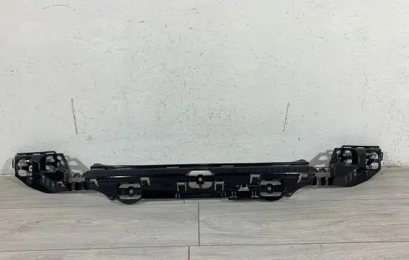 BMW 2 F22 F23 Rear bumper mounting bracket 7285532