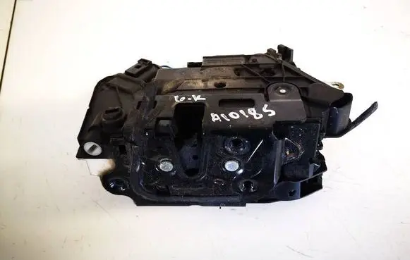 Skoda Superb B6 (3T) Rear door lock 5n0839015d