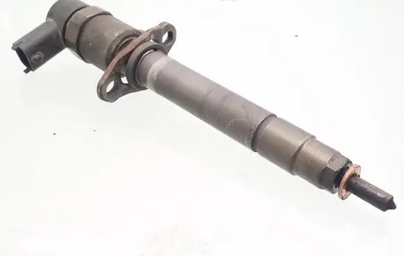 Volvo XC70 Fuel injector 0445110078 8658351